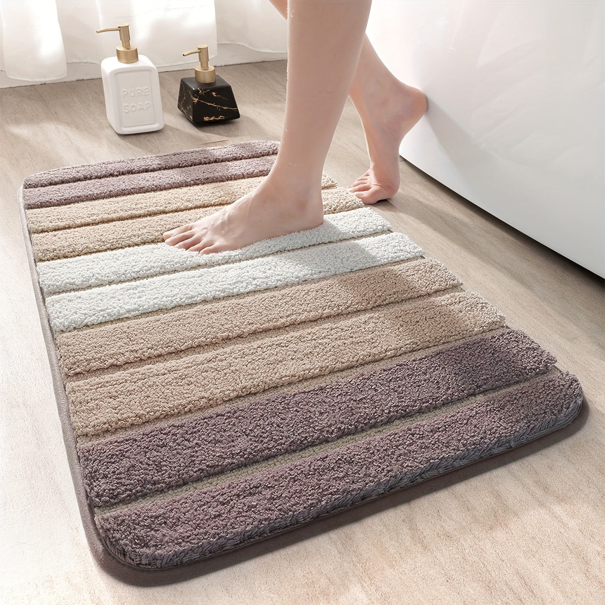 Premium Soft Bathroom Rug – Absorbent Non-Slip Mat for Tub & Shower