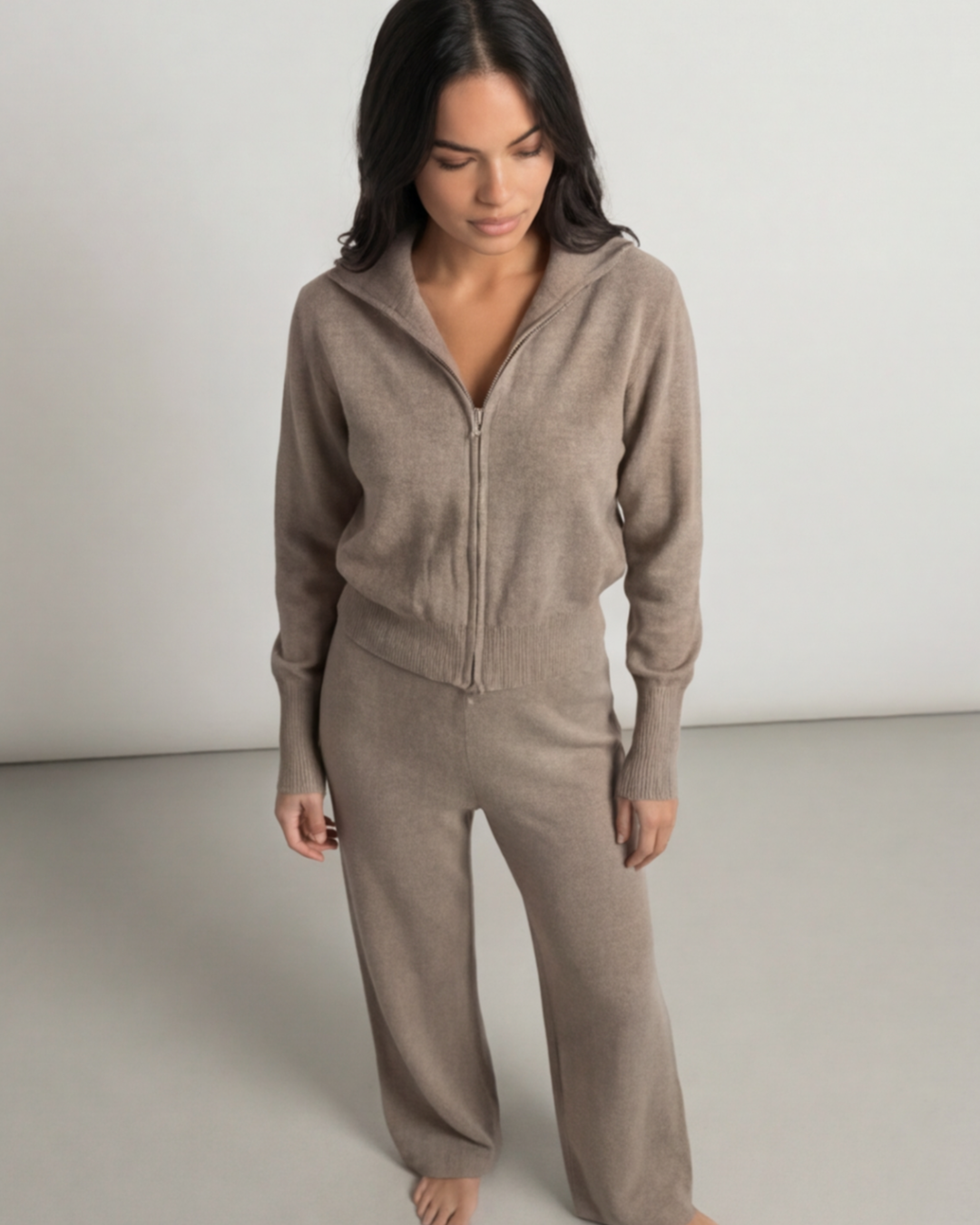 Women’s Elegant Luxury Lounge Set – Long Sleeve Top and Comfortable Pants