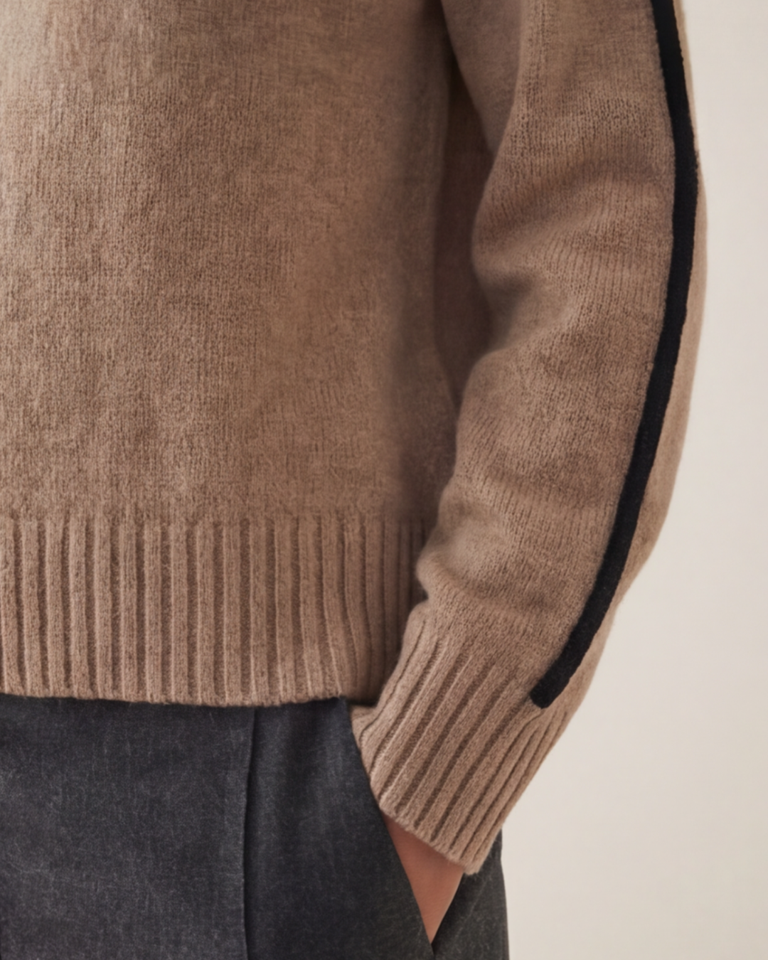 Women’s Warm Turtleneck Sweater – Casual Color-Block Knit for Fall and Winter