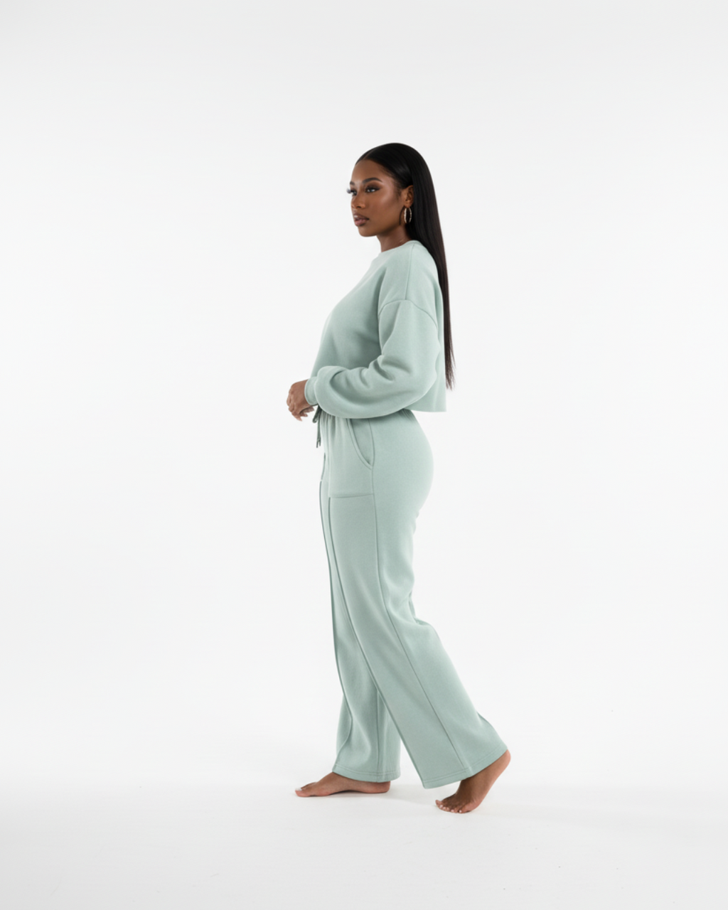 Women’s Mint Green Soft Tracksuit – Two Piece Jogger Set with Cropped Sweatshirt