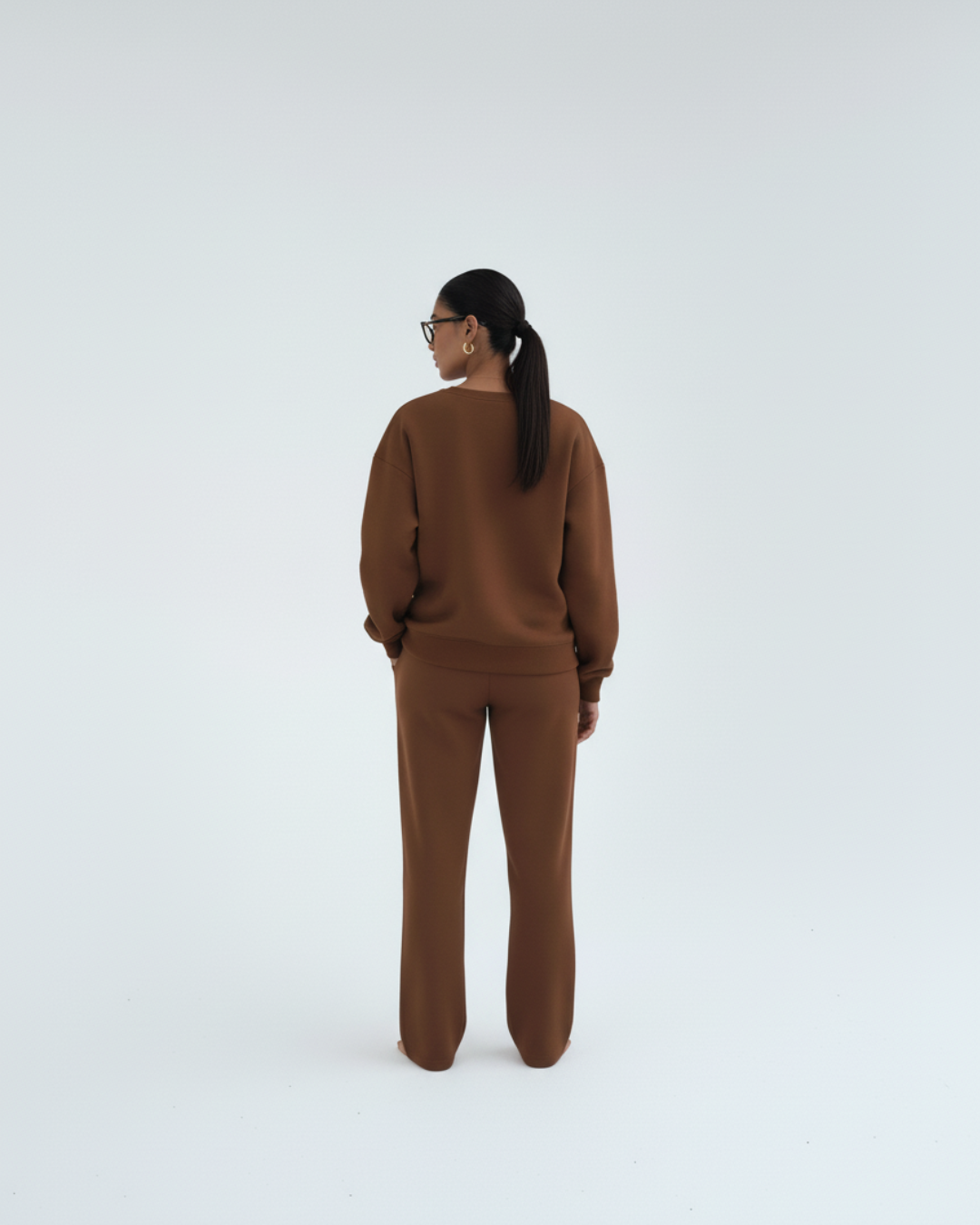 Cozy Chocolate Brown Women’s Tracksuit – V-Neck Sweater & Relaxed Pants Set