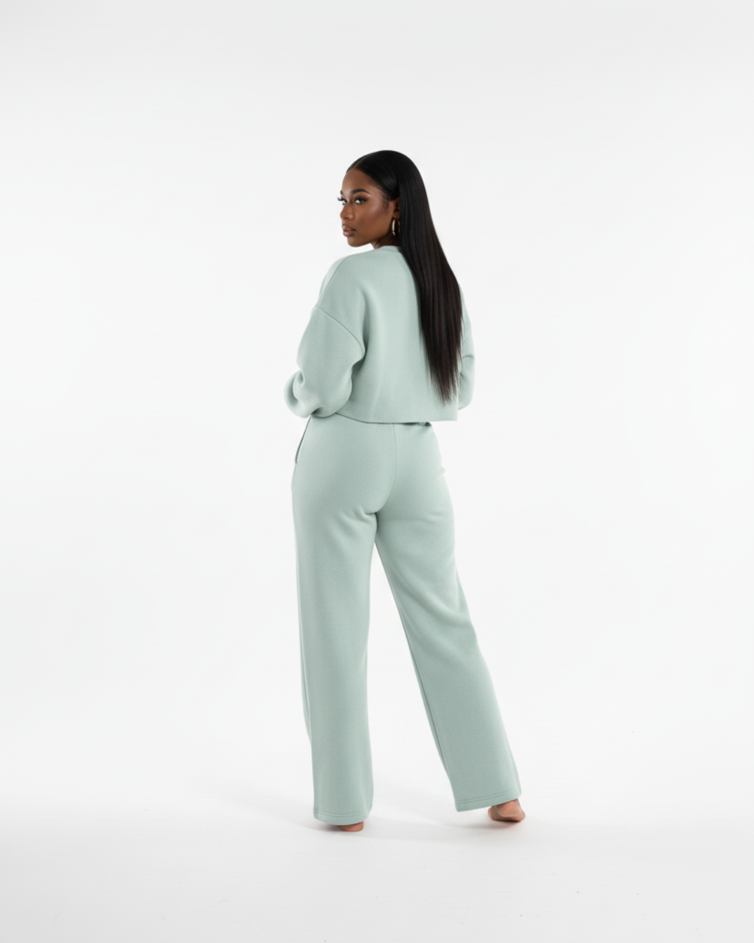 Women’s Mint Green Soft Tracksuit – Two Piece Jogger Set with Cropped Sweatshirt