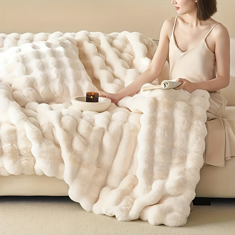 Thick & Warm Faux Rabbit Fur Blanket – Soft Cuddly Blanket for Home