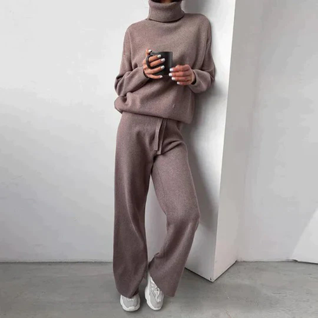 Women's Loungewear Set with Turtleneck and Wide Legs - Coffee