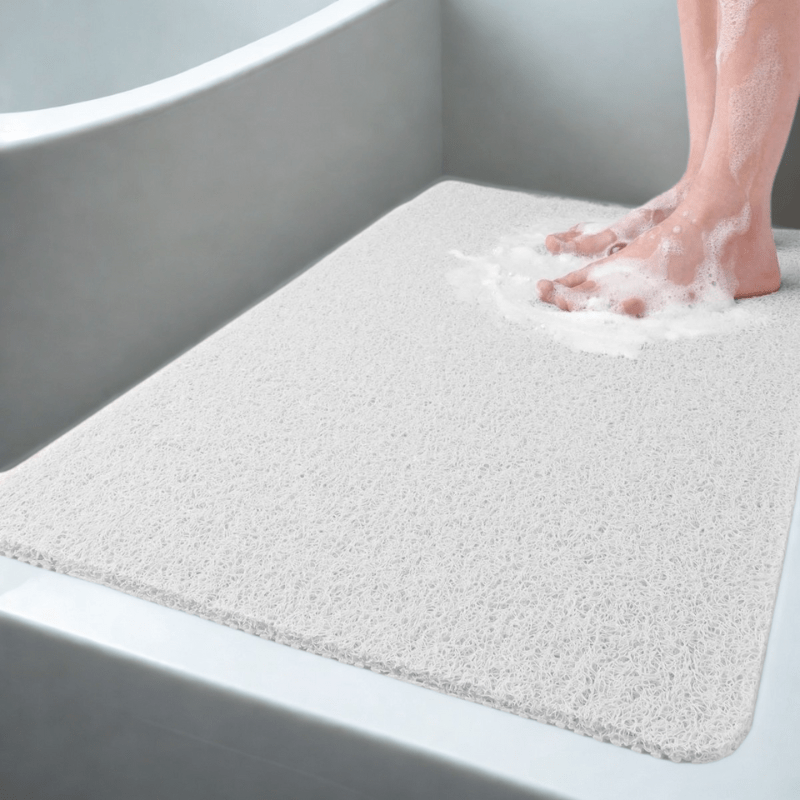 Non-slip shower mat with hygienic drainage system