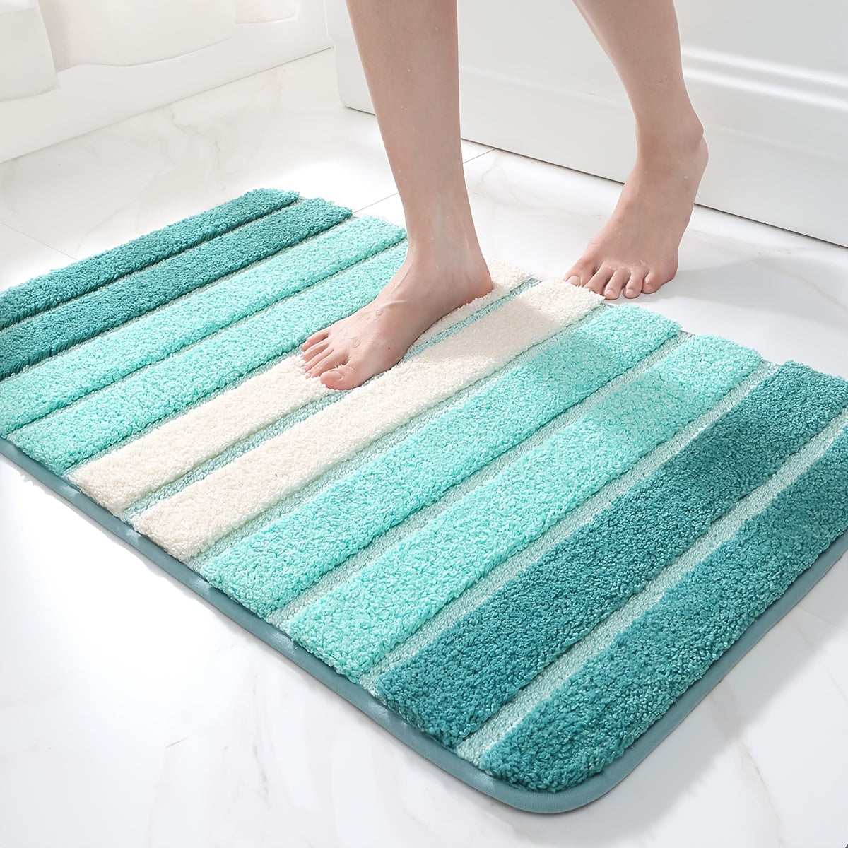 Premium Soft Bathroom Rug – Absorbent Non-Slip Mat for Tub & Shower