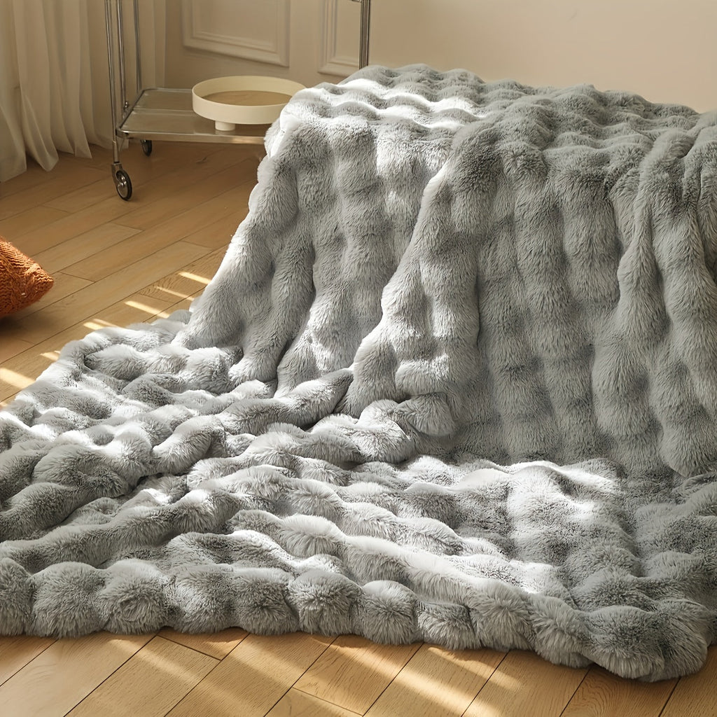 Thick & Warm Faux Rabbit Fur Blanket – Soft Cuddly Blanket for Home