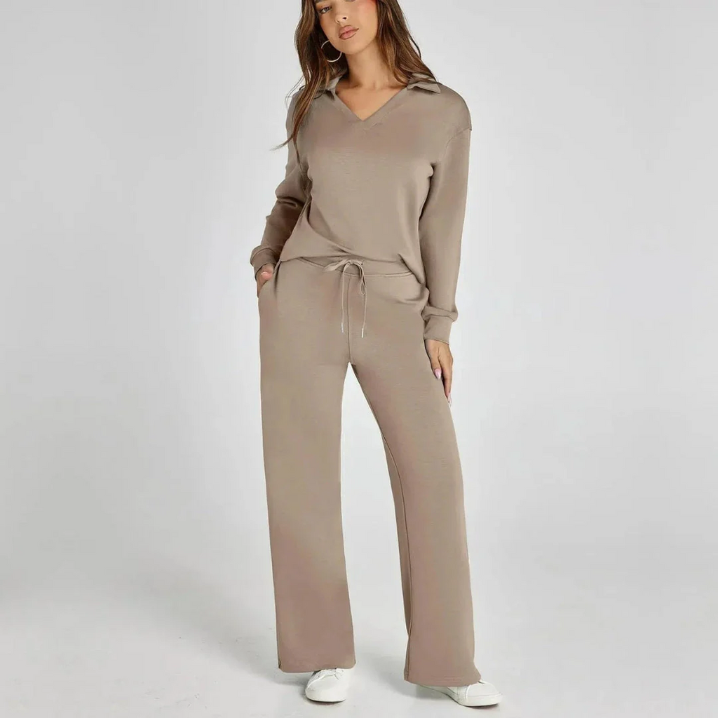 Women's Two-Piece Tracksuit – V-Neck Top with Long Sleeves and Wide-Leg Trousers