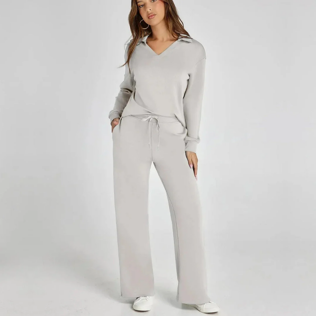 Women's Two-Piece Tracksuit – V-Neck Top with Long Sleeves and Wide-Leg Trousers
